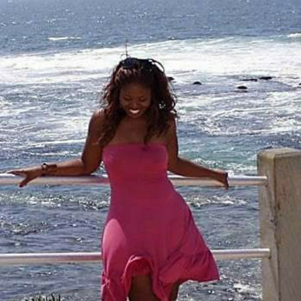 Meet your Posher, Rebecca